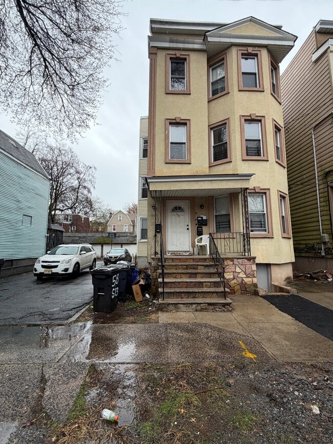 Building Photo - 58 S 13th St