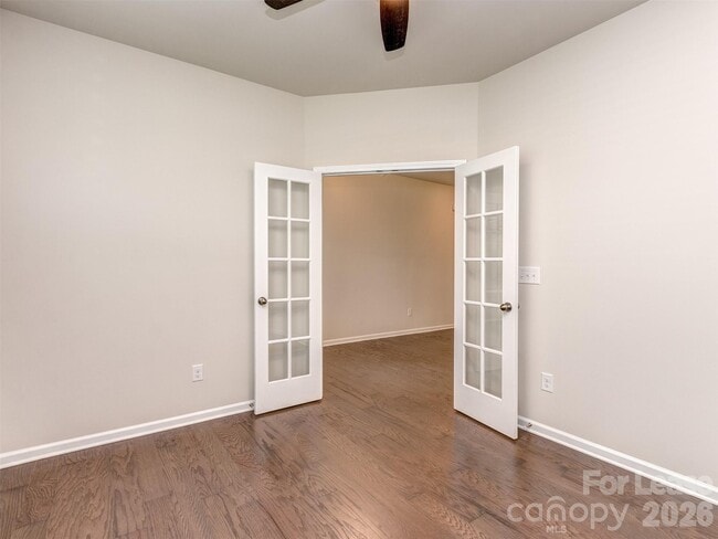 Building Photo - 2118 Killian Creek Dr