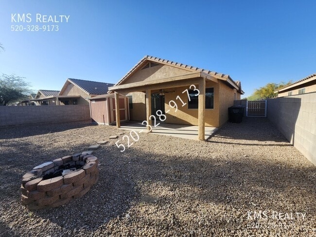 Building Photo - 6603 E Ladonna Ln