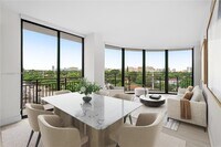 Building Photo - 1601 SW 32nd Ave