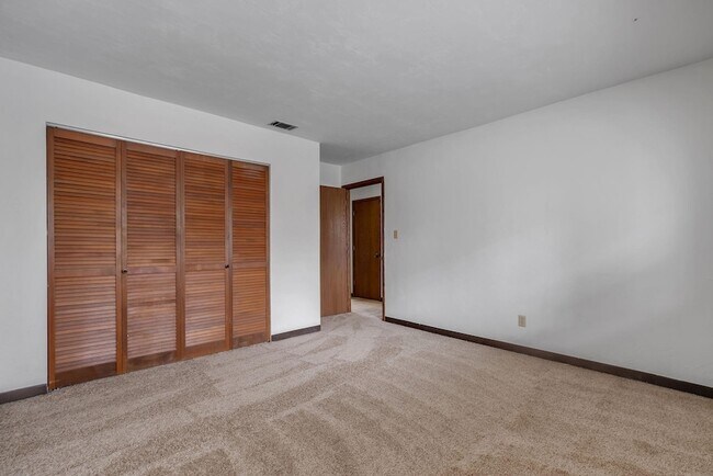 Building Photo - 3128 Blairstone Ct