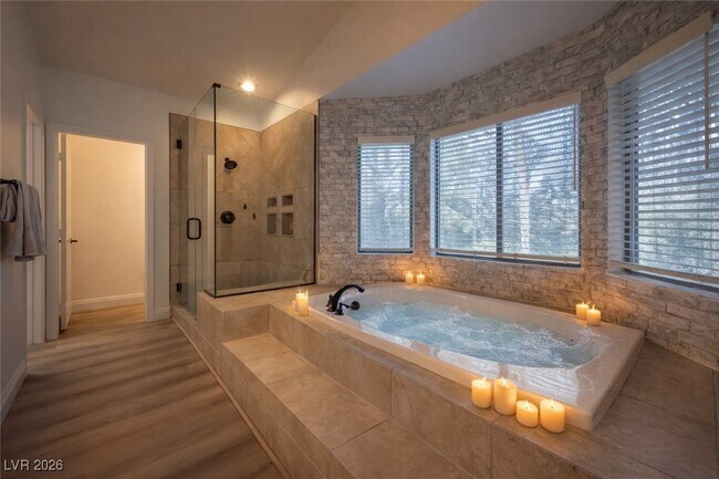 Building Photo - 249 Timber Hollow St