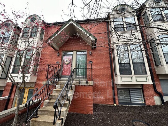 Primary Photo - 439 W 10th street
