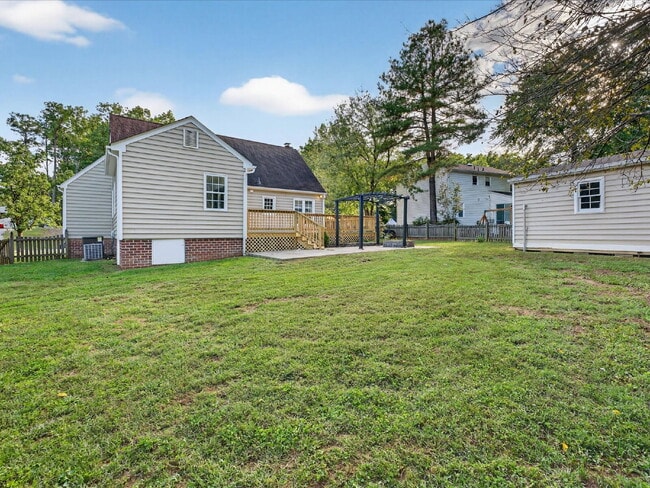 Building Photo - 3512 Castlebury Dr