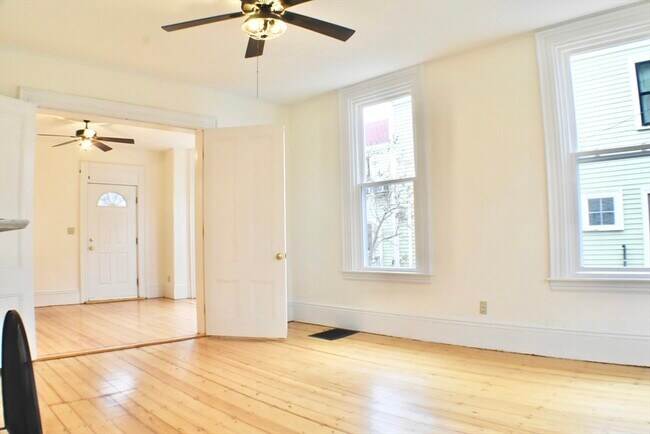 Building Photo - 120 Pearl St