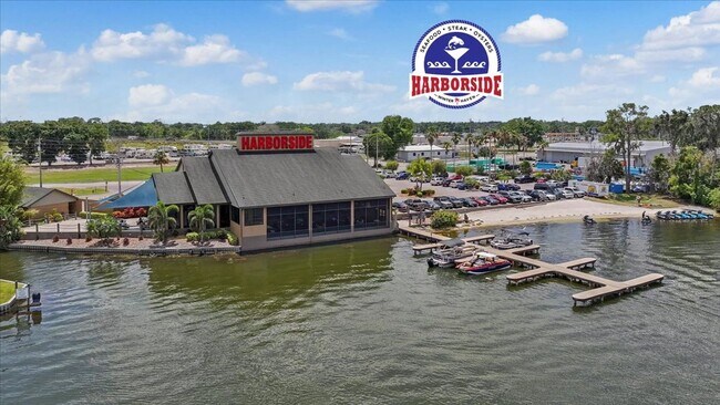 Building Photo - 3824 Gaines Dr