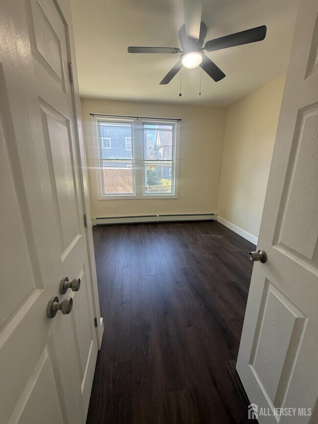 Building Photo - 205 Duncan Ave