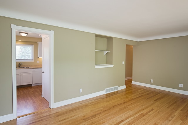 Building Photo - 1426 Las Vegas Dr