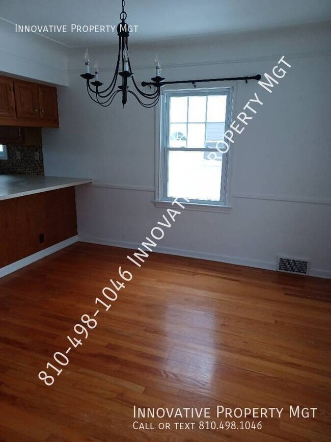 Building Photo - 611 Roome Ct