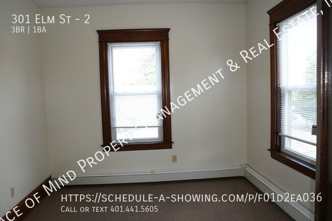 Building Photo - 301 Elm St