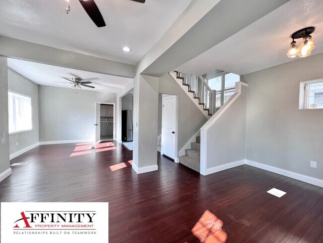 Building Photo - 3606 S Benton Ave