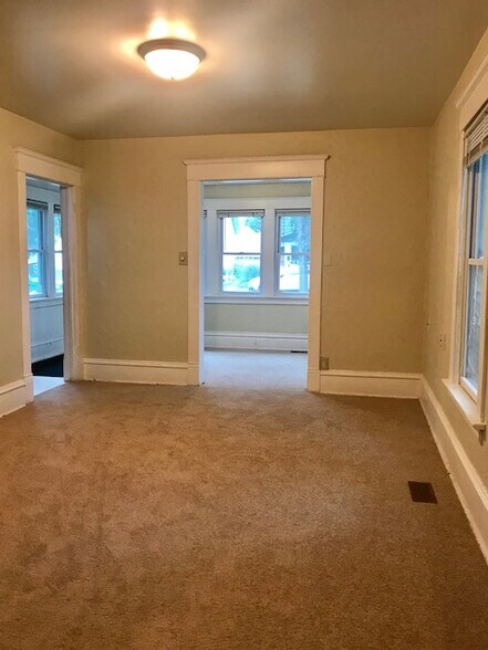 Living room - 230 9th Ave N