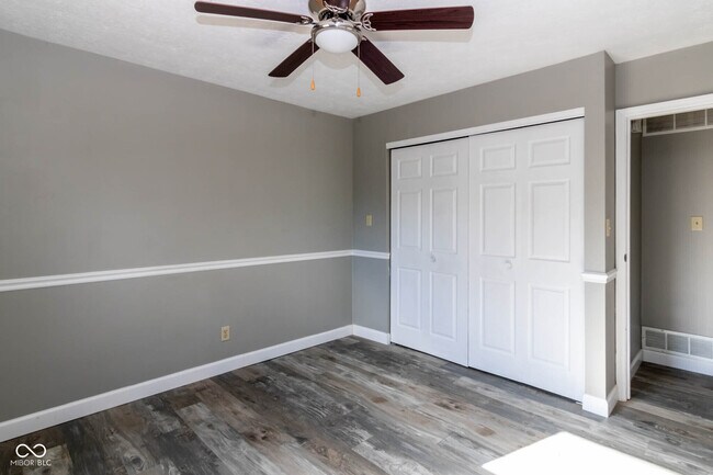Building Photo - 372 Redbud Pl