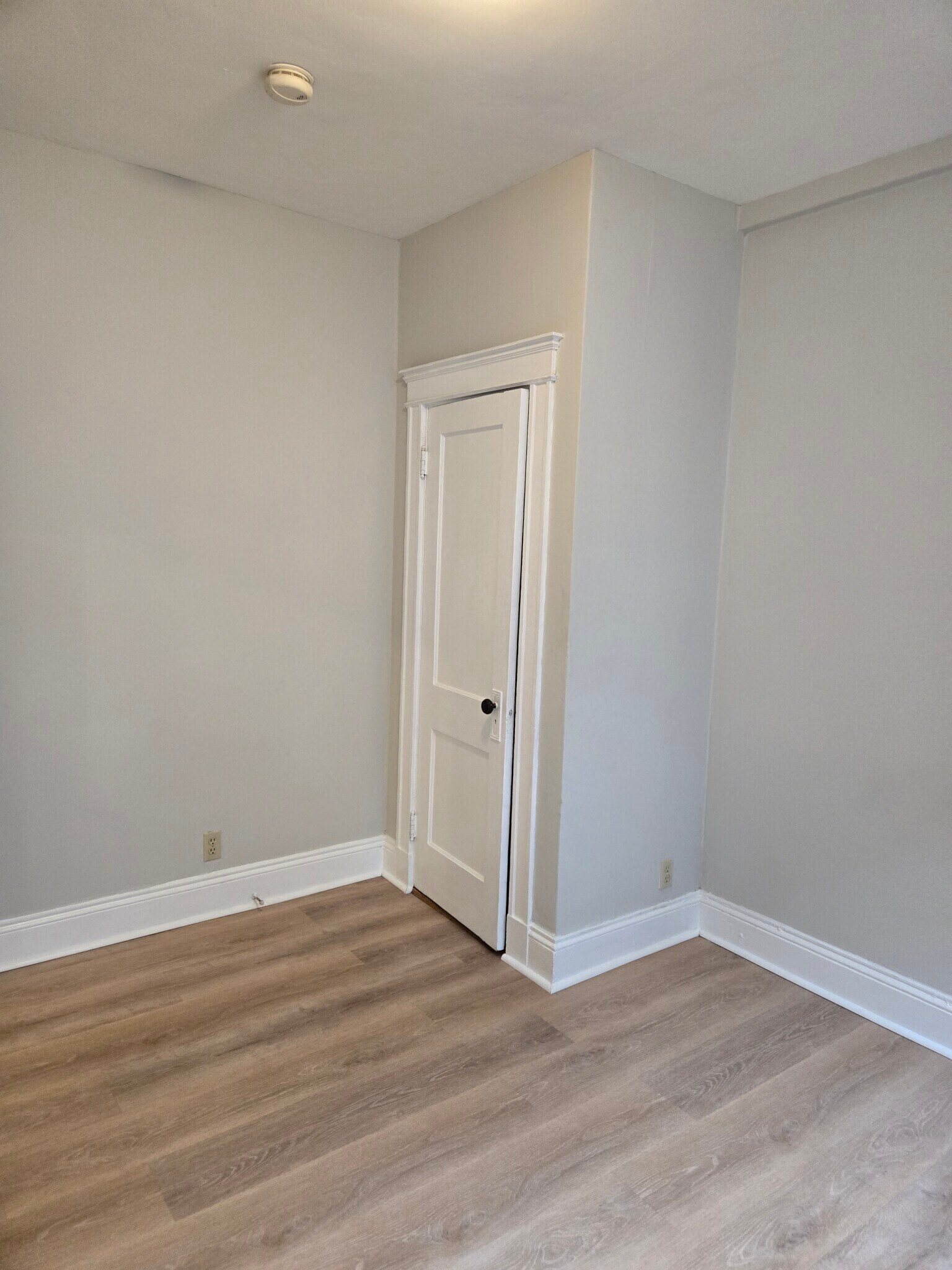 Building Photo - 1193 Commonwealth Ave