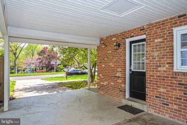 Building Photo - 2412 Rockbridge St