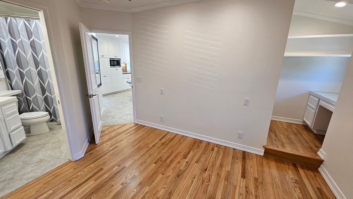 Building Photo - 7920 Avenida Alamar