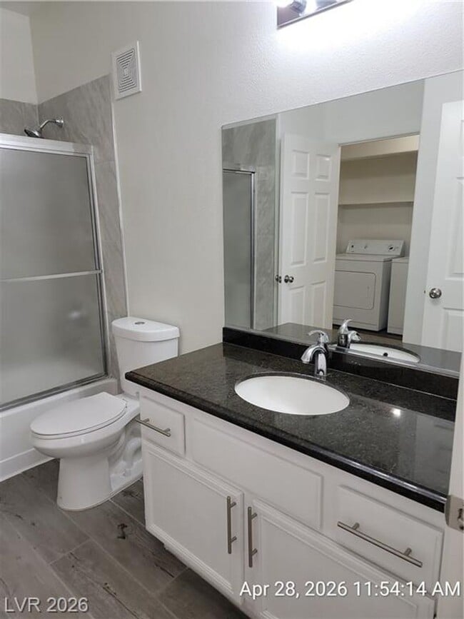 Building Photo - Gated Falls Condo with 3 Bedrooms, Granite Kitchen & Resort Amenities