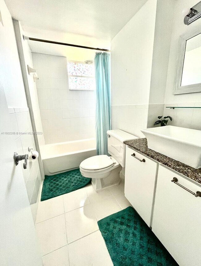 Building Photo - 2829 Indian Creek Dr