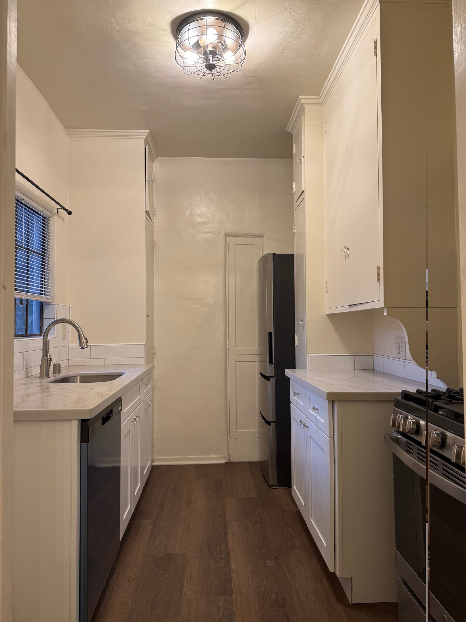 GE dishwasher installed in new cabinet - 795 N 2nd St