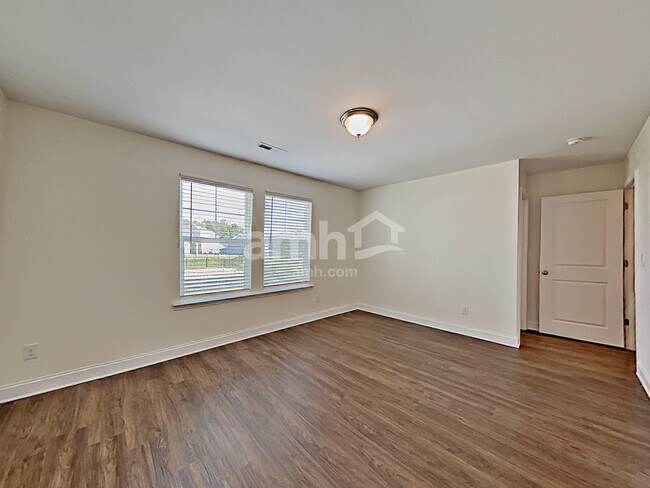 Building Photo - 12032 Brooksong Dr
