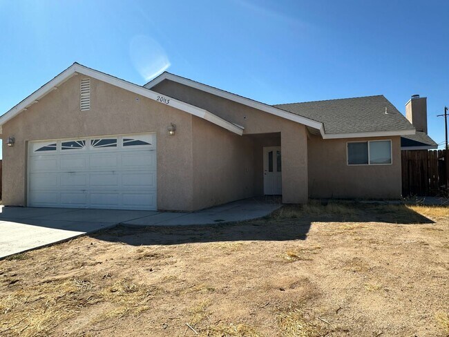 Building Photo - COMING SOON! 3+2+ Bonus Room with attached garage