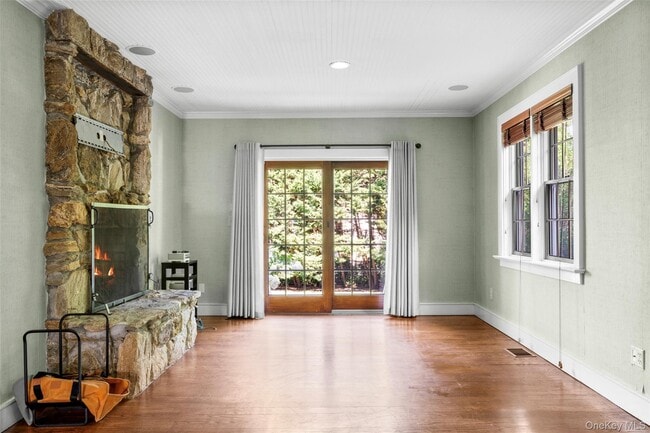 Building Photo - 6 Summit Ave