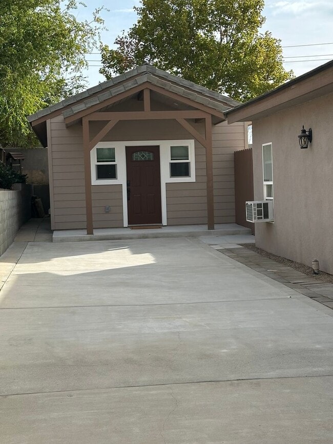 Building Photo - Beautiful ADU in great neighborhood