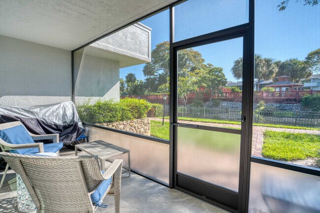 Building Photo - 600 Neapolitan Way