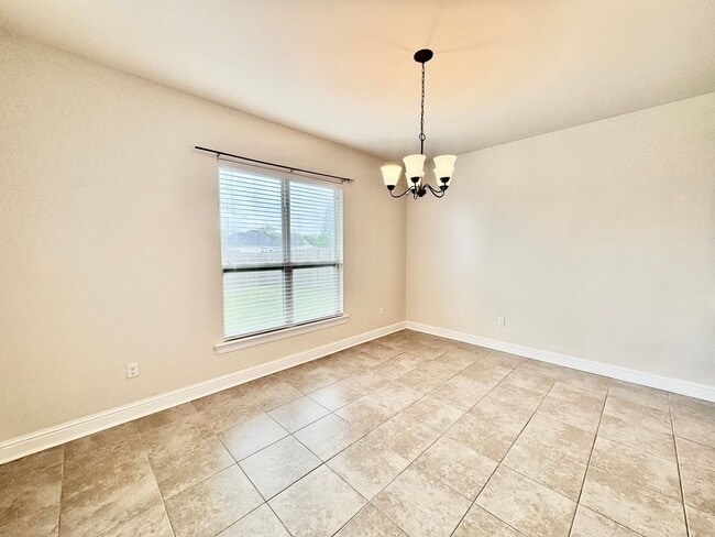 Building Photo - 4 Bedroom House Located in Prairieville with Spacious Rooms and a Large Backyard