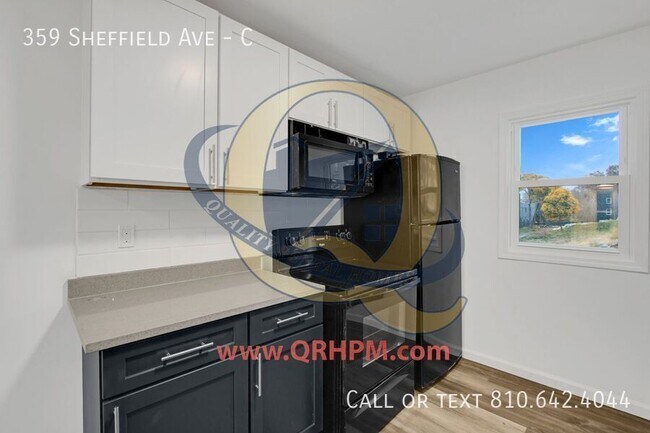 Building Photo - 359 Sheffield Ave