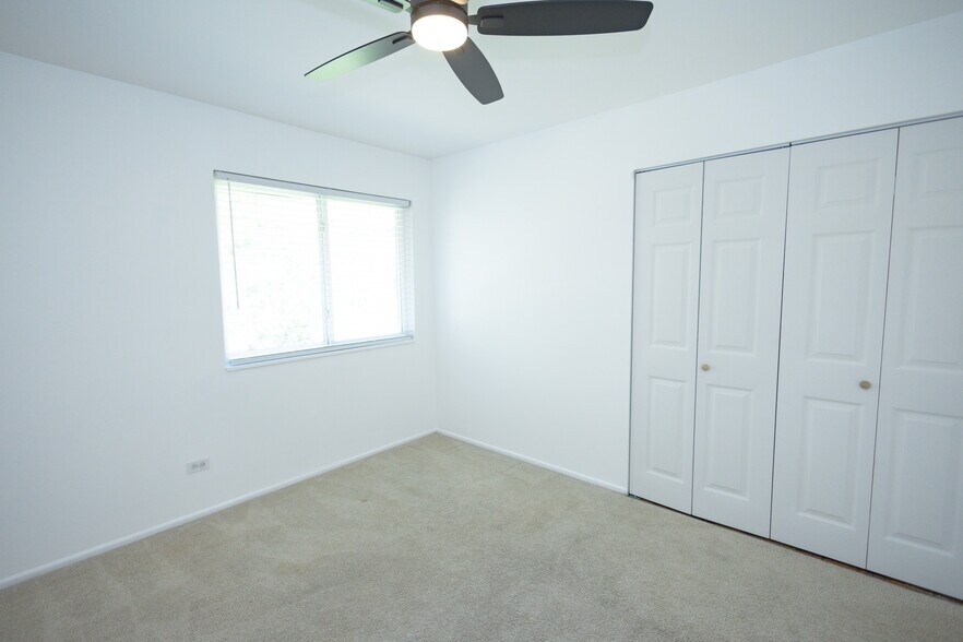 Building Photo - 930 Beau Dr