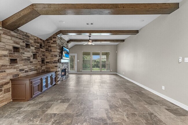 Building Photo - 27723 Amy Willow Ln