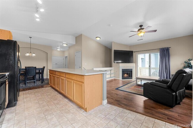 Building Photo - 9569 Pearl Cir