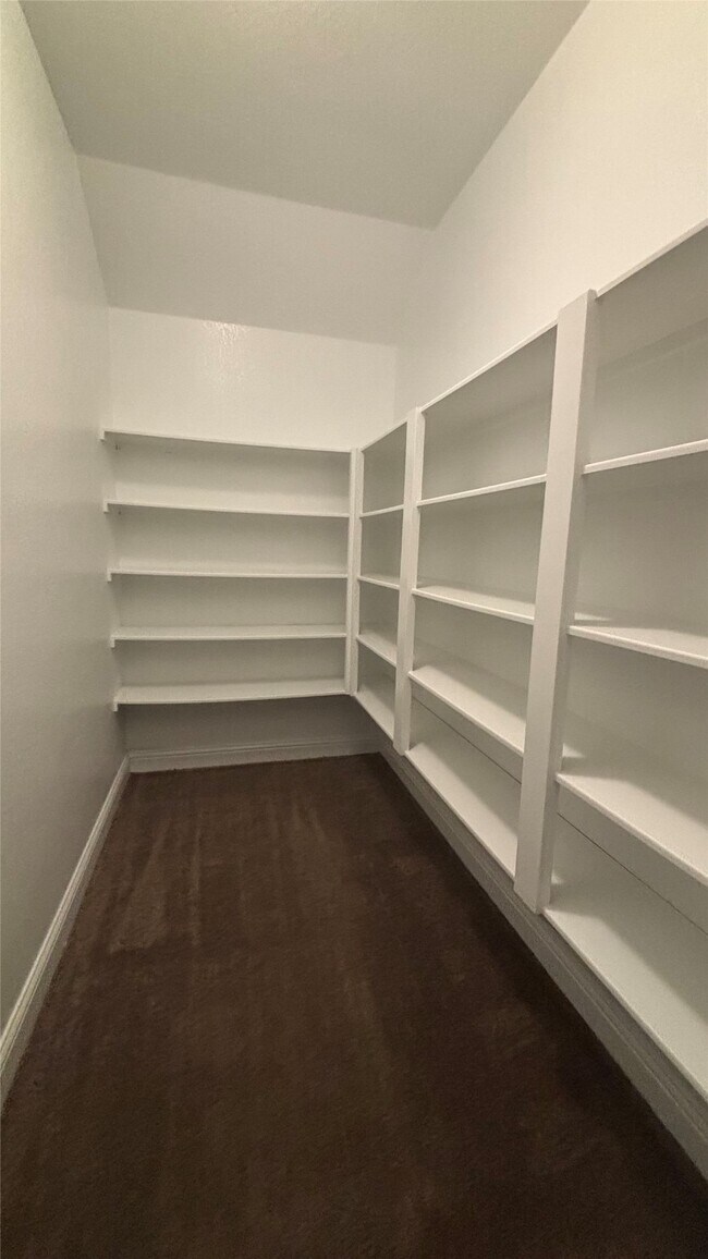 Building Photo - 14915 Gyrfalcon Fork