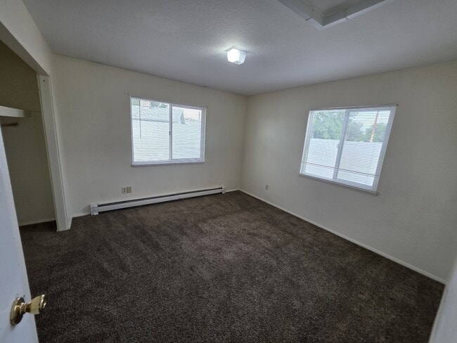 Building Photo - 2859 Elm Cir