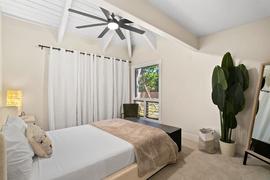 Building Photo - 4056 Kaahumanu Pl