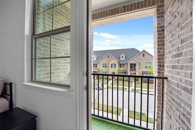 Building Photo - 3116 Gaylord Dr