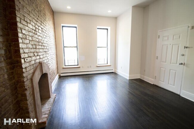 Building Photo - 270 Lenox Ave