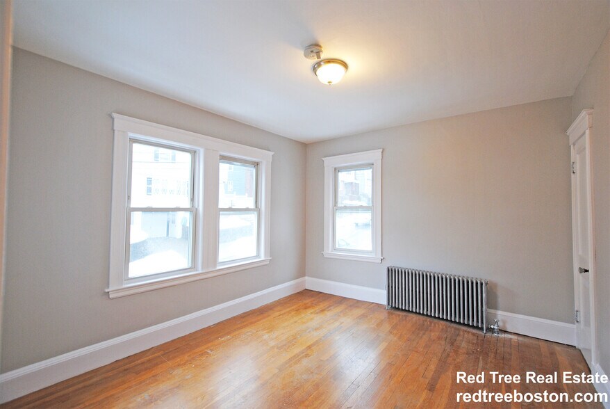 Building Photo - 80 Langley Rd