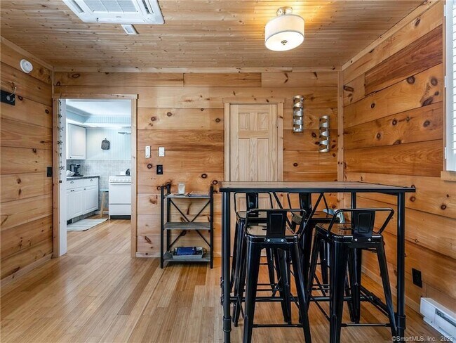 Building Photo - 6 Brunetto Grove