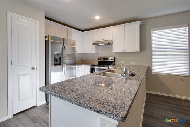 Building Photo - 1915 Chiffchaff