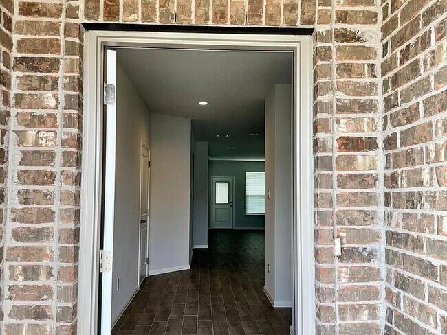 Building Photo - New 4BR/2BA in Fort Worth’s Pioneer Point ...