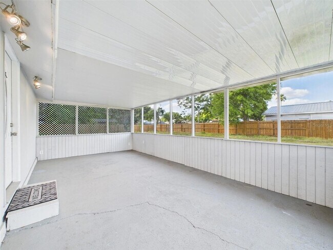 Building Photo - 348 Gordon Ave