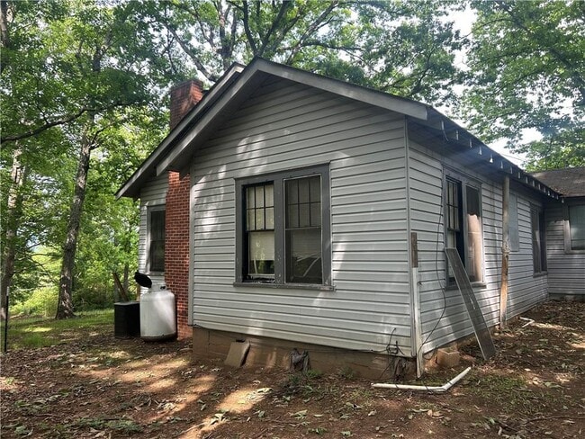 Building Photo - 52 Northside Dr