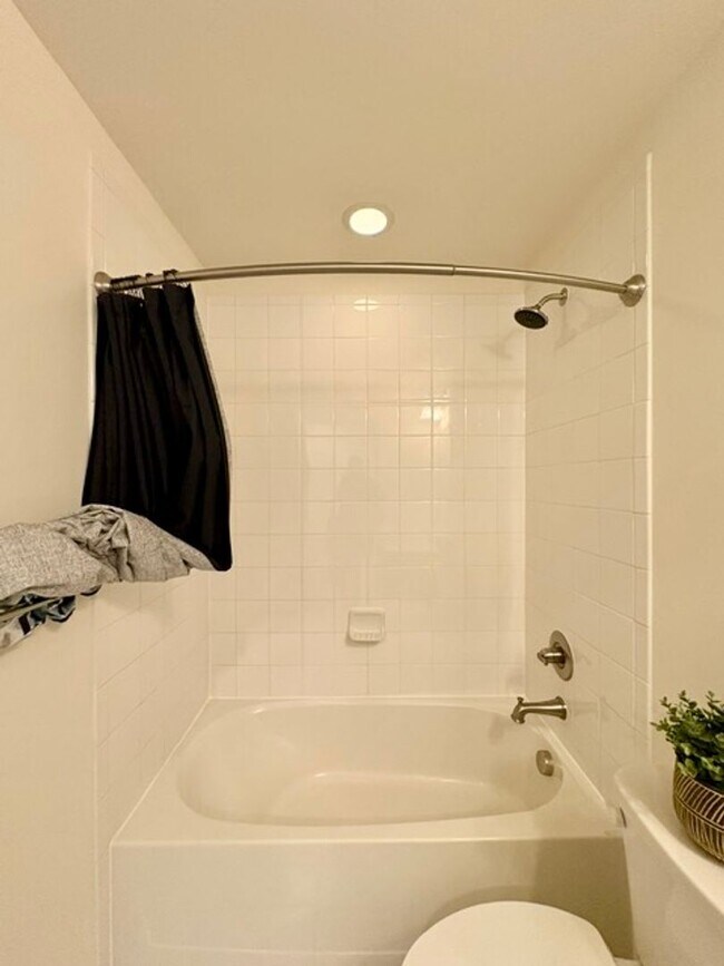 Building Photo - 12227 Majestic Maple Dr