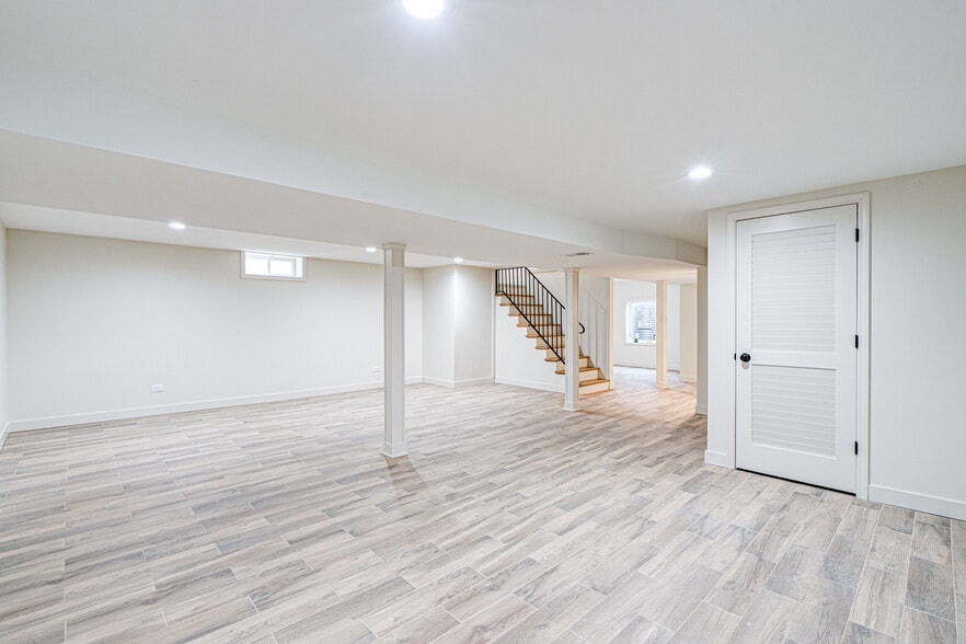 Building Photo - 458 Rice Ave