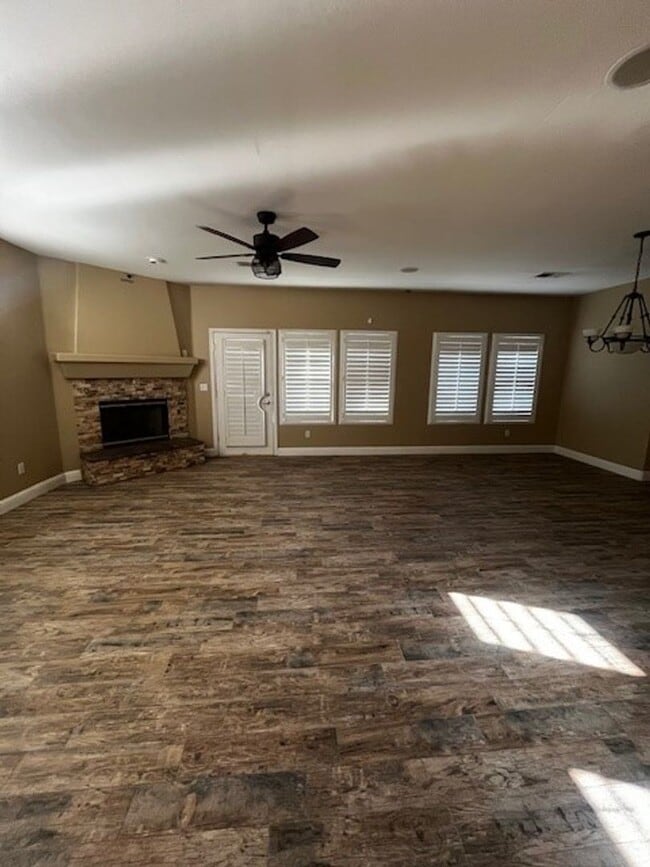 Building Photo - 8701 Maggiore Ln