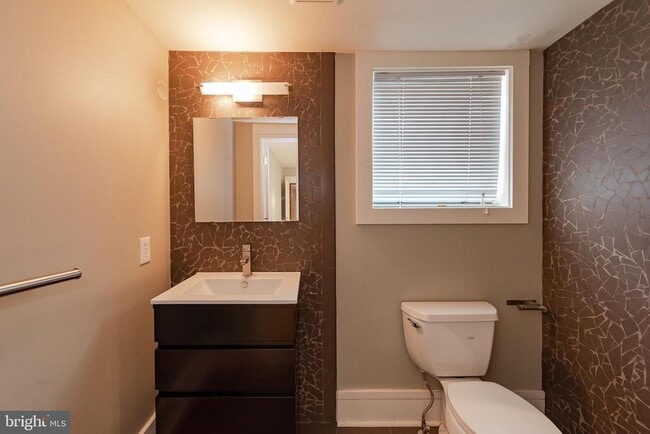 Building Photo - 3206 Elliott St