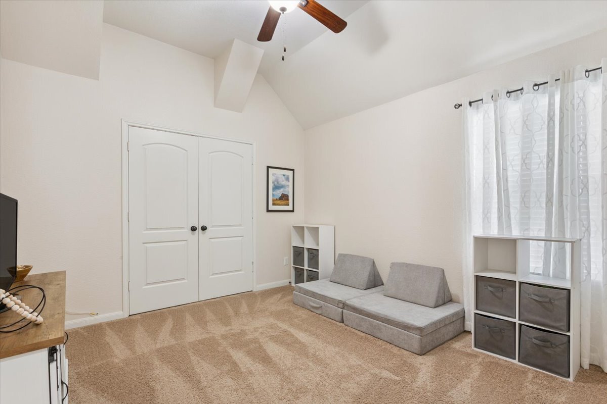 Building Photo - 10856 Burnham Dr