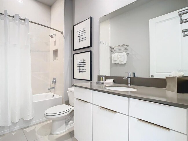 Building Photo - 7770 Sandy Ridge Dr